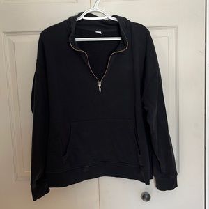 Old navy crew front half zip top.